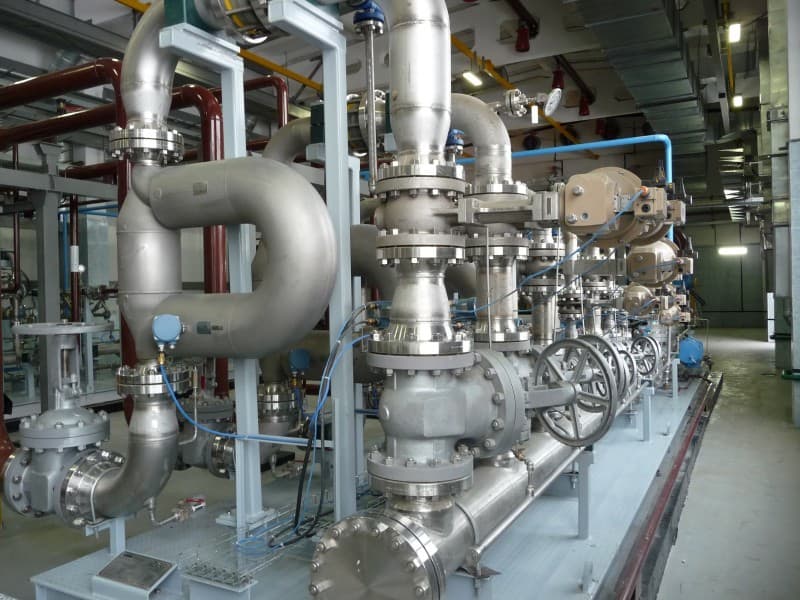 Industrial blending and manifolds