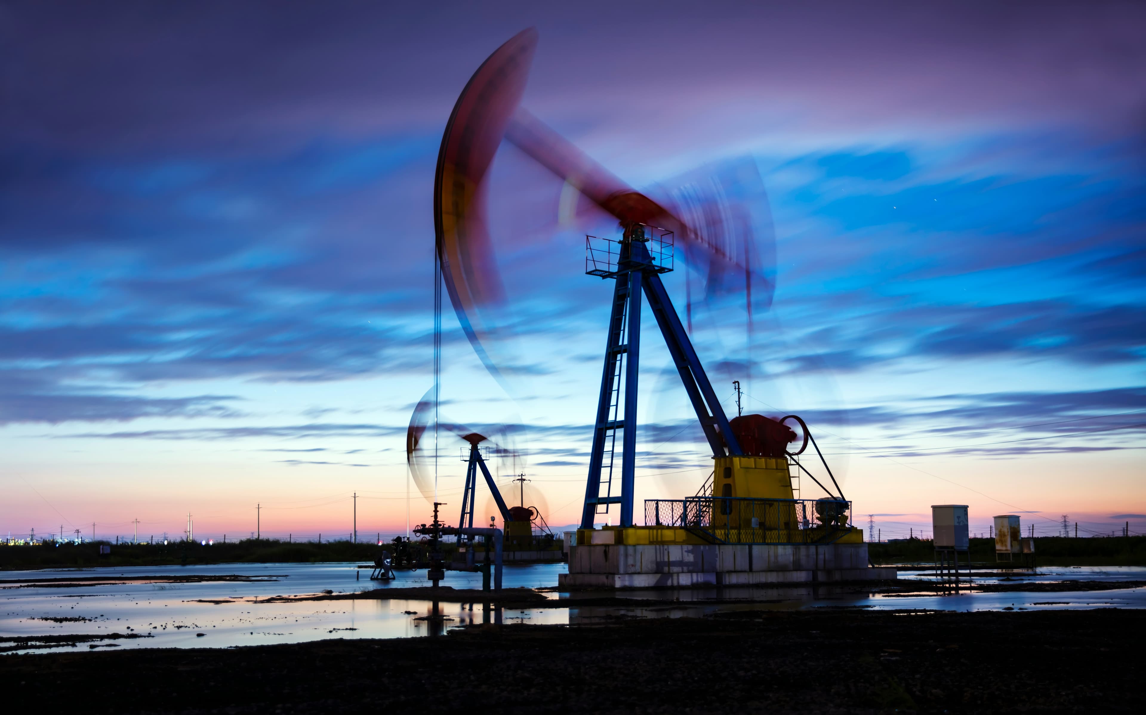 Crude terminal logistics